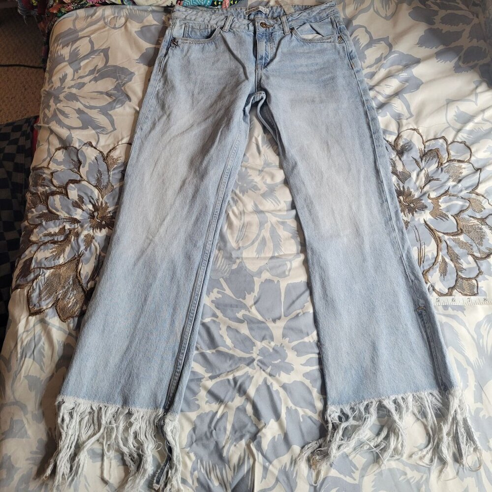 Zara Basics Jeans  - Size 4 - Picture 3 of 7